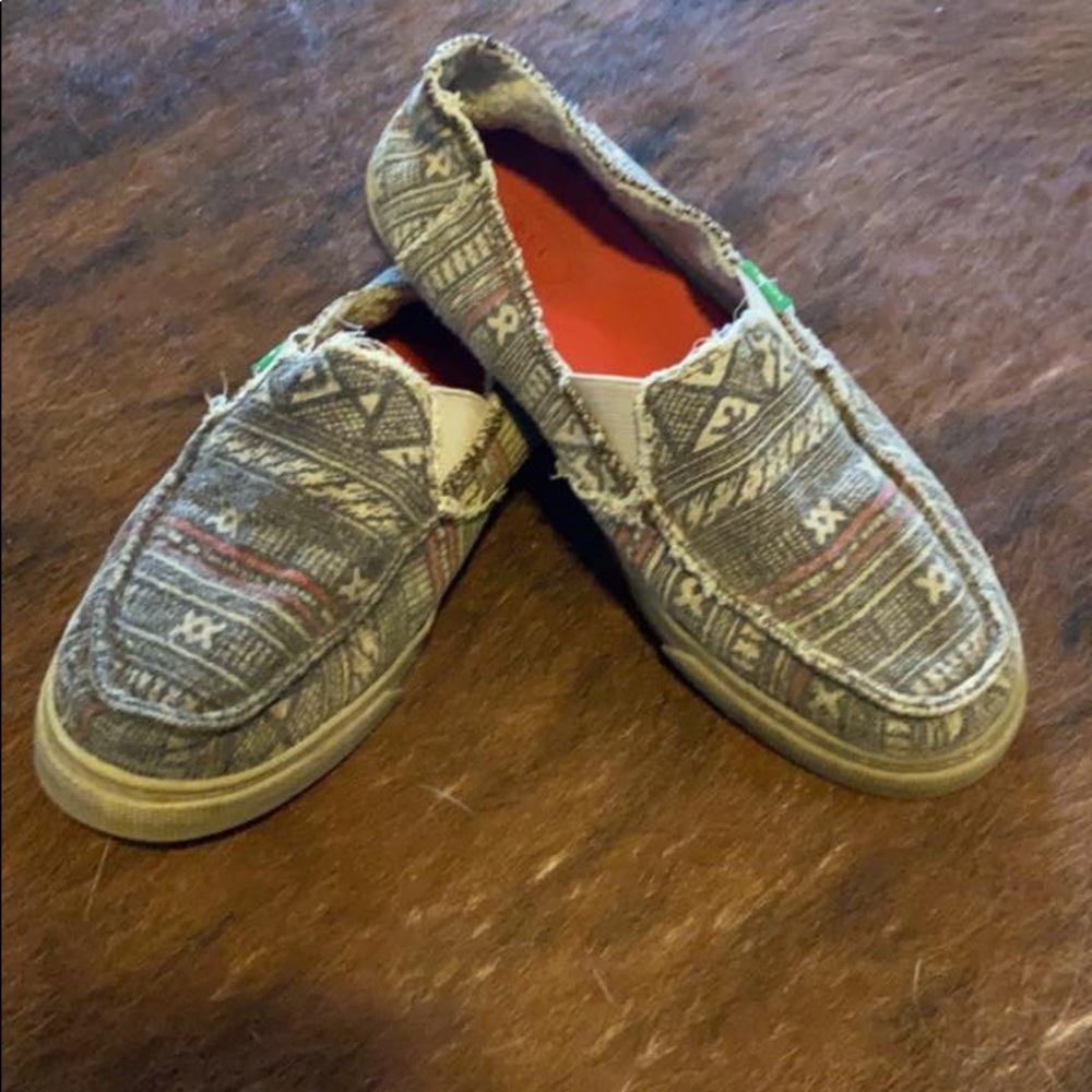 Sanuk Flats